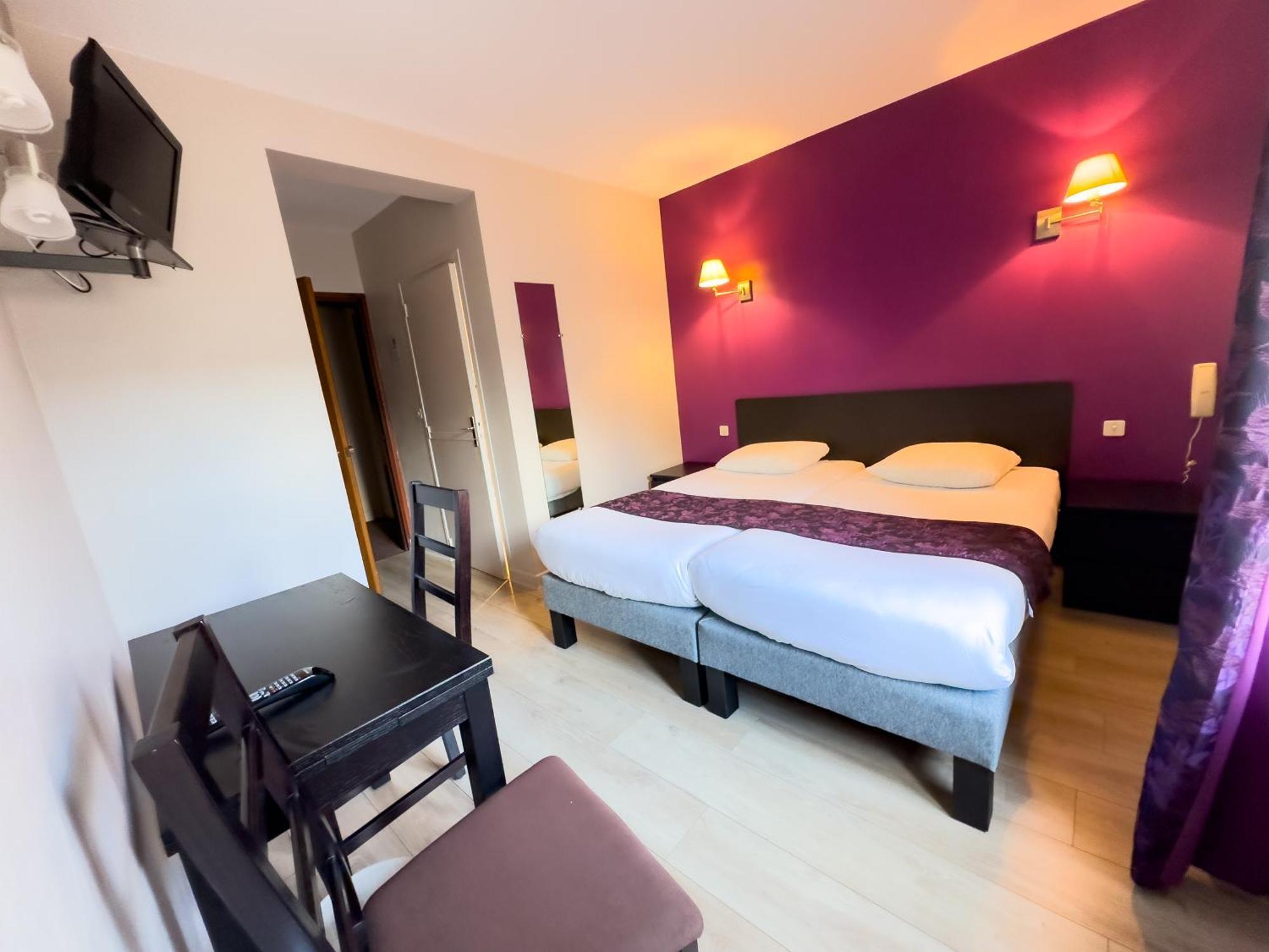 Tarnac Logis Hotel Restaurant Des Voyageurs מראה חיצוני תמונה