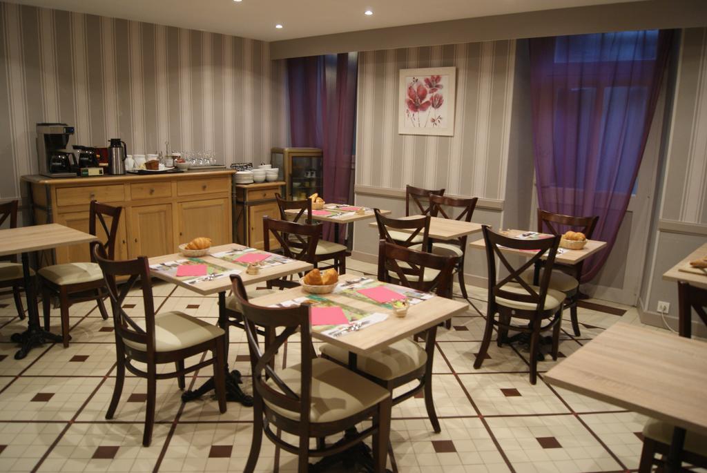 Tarnac Logis Hotel Restaurant Des Voyageurs מראה חיצוני תמונה