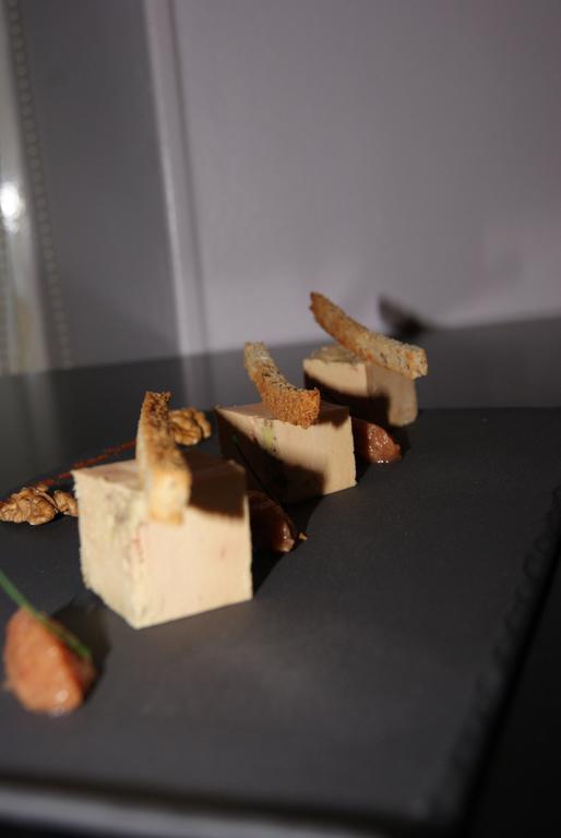 Tarnac Logis Hotel Restaurant Des Voyageurs מראה חיצוני תמונה