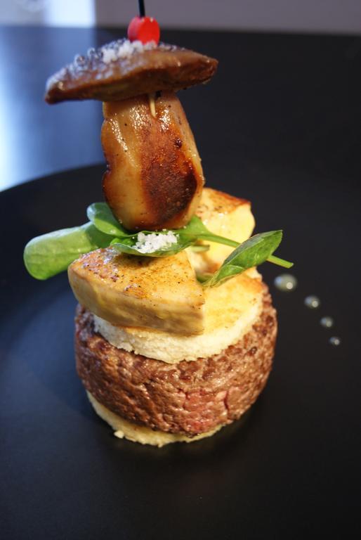 Tarnac Logis Hotel Restaurant Des Voyageurs מראה חיצוני תמונה