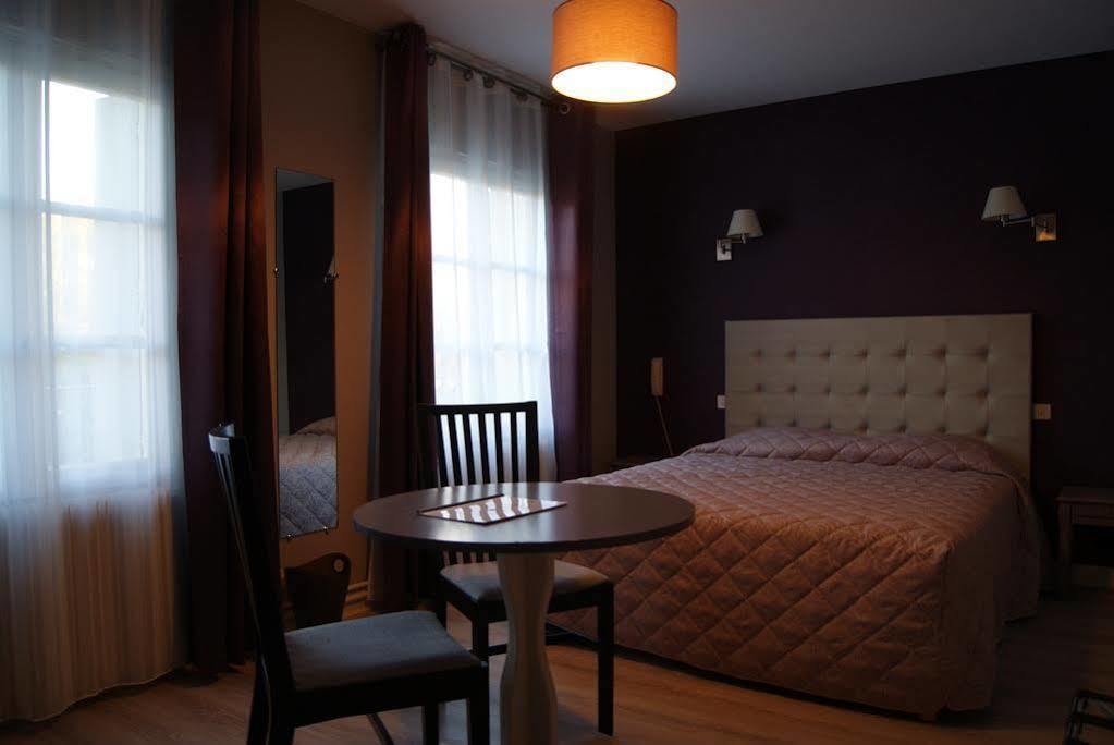Tarnac Logis Hotel Restaurant Des Voyageurs מראה חיצוני תמונה